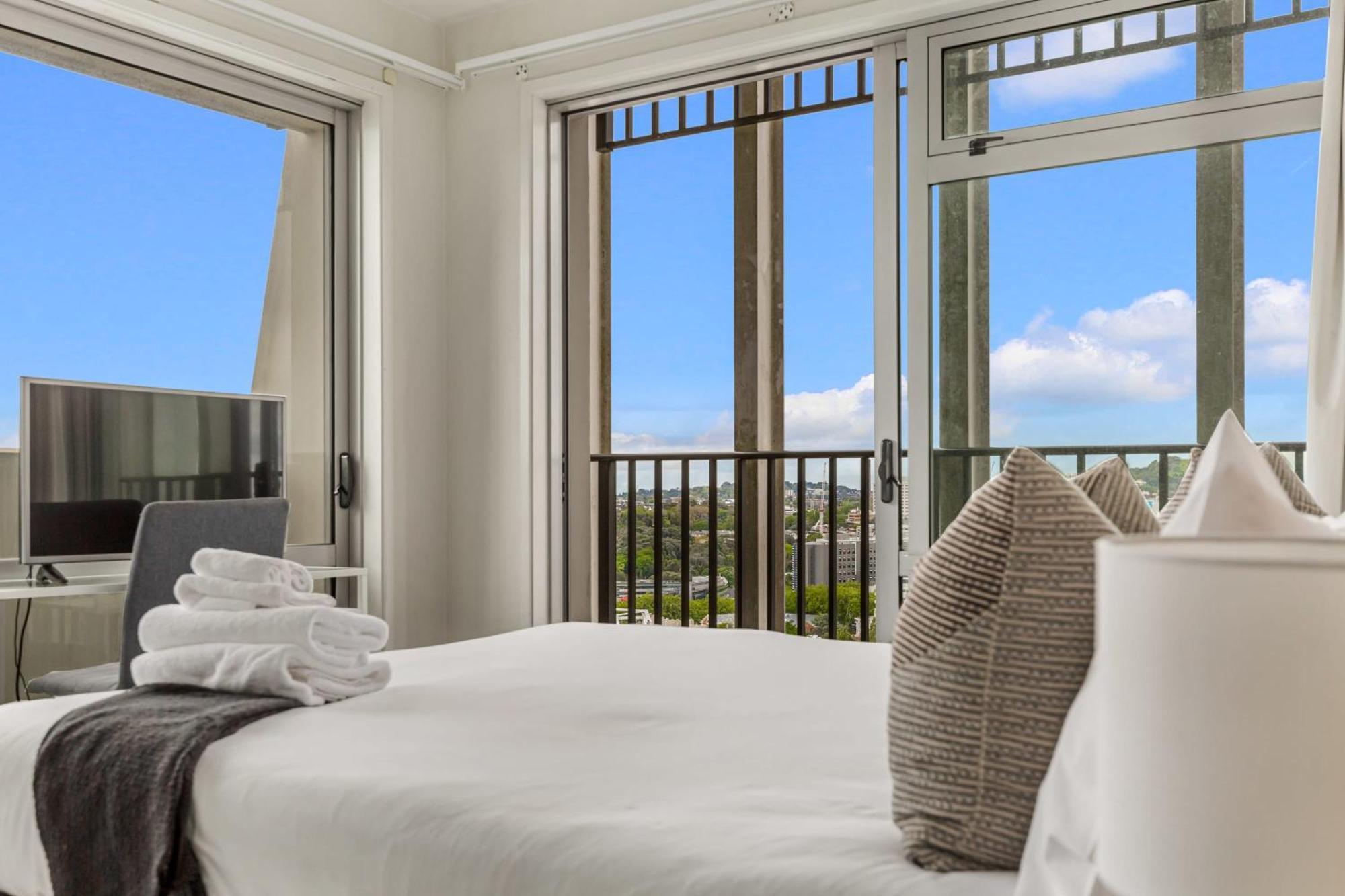 Luxury 2Br Apt In Cbd Pool, Gym, Prime Spot Auckland Luaran gambar